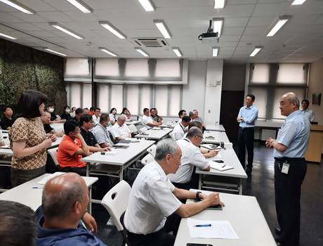 人員培訓（內部及外聘講師授課）